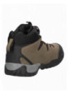 Botín de hombre terra con punta redonda, ideal para actividades al aire libre.