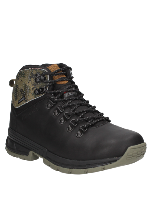 Calzado estilo outdoor en cuero negro, perfecto para actividades urbanas y al aire libre, con taco plano.