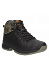 Calzado estilo outdoor en cuero negro, perfecto para actividades urbanas y al aire libre, con taco plano.