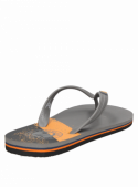 Sandalia gris masculina de PVC, estilo casual, comodidad para actividades veraniegas.
