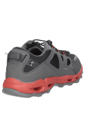 Zapatilla gris de hombre con forro de mesh y caña de 7 cm, resistente y versátil.