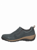 Calzado femenino gris de cuero con orificios, suela robusta, ideal con jeans o pantalones chinos.
