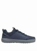 zapatilla azul para hombre de estilo casual, con diseño moderno y funcional, adecuada para uso urbano diario.