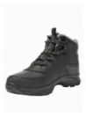 Botín negro outdoor para hombre, resistente y fácil de mantener, ideal para actividades al aire libre.