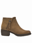 Botín casual de cuero camel para mujer, taco bajo y ancho, cómodo y estable para uso prolongado.