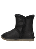 Bota negra de caña media para niña, interior forrado, perfecta para combinar con jeans o leggings en días fríos.