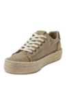 zapatilla casual para mujer en tono taupe, perfecta para aventuras urbanas y outdoor.