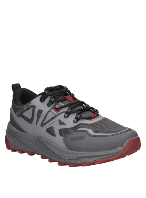 Zapatilla gris de hombre con diseño geométrico y suela antideslizante, ideal para paseos urbanos o actividades.