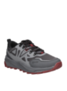Zapatilla gris de hombre con diseño geométrico y suela antideslizante, ideal para paseos urbanos o actividades.