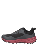 Zapatilla gris de hombre con corte bajo y cordones gruesos, fusiona estilo deportivo y casual para mayor movilidad.