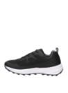 Zapatilla negra masculina deportiva con superposiciones voluminosas y logotipo distintivo en el costado.