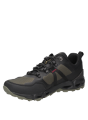 Zapatilla verde de trail running para hombre, diseñada para actividades al aire libre con materiales sintéticos y textiles.