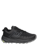 Zapatilla negra de mujer versátil para deporte, gimnasio o salidas casuales, prioriza confort y funcionalidad.