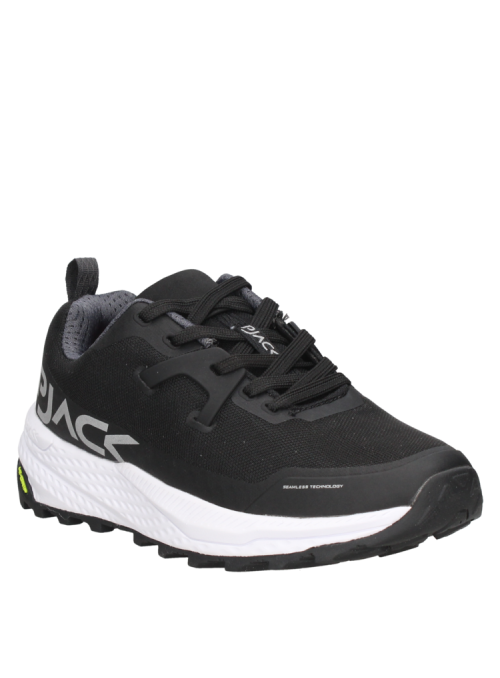 Zapatilla negra de mujer, resistente y transpirable, adecuada para actividades al aire libre y uso diario en la ciudad.