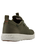Zapatilla verde estilo casual para hombre, mezcla de textil y sintético, adecuada para paseos y encuentros con amigos.