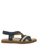 Sandalia azul de cuero para mujer con tiras cruzadas asimétricas y detalle decorativo elegante para un estilo casual.