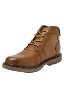 Botín de cuero camel para hombres, diseño clásico casual, adecuado para jeans y climas variados.