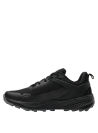 Zapatilla de trail running negra para mujer, combinable con ropa deportiva y casual, ofreciendo comodidad y soporte.