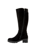 Bota casual negra de cuero gamuzado y textil, con suela antideslizante y taco leve para comodidad diaria.