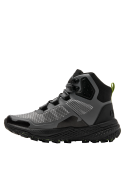 Botín de trekking gris para mujer, con ojales reforzados y diseño geométrico, ideal para moda y deporte outdoor.