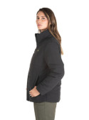 Parka negra para mujer, con bolsillos exteriores, ideal para salir en días fríos.
