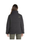 Parka mujer negra, estilo casual, perfecta para climas fríos y sostenibles.