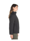 Parka negra de mujer, diseño elegante y funcional, adecuada para el uso diario en invierno.