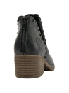 Botín negro de cuero para mujer, estilo casual chic, con diseño elegante y minimalista, ideal para ocasiones informales.