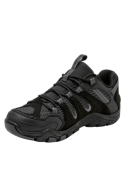Calzado outdoor negro para hombre, diseño duradero con suela que ofrece gran seguridad en cada paso.
