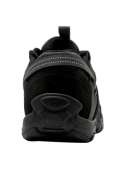 Zapatilla outdoor negra para hombre, combina estilo y funcionalidad, con forro suave de mesh.