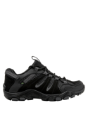 Calzado masculino negro de cuero y mesh, con suela de excelente agarre y taco plano de 5 cm.