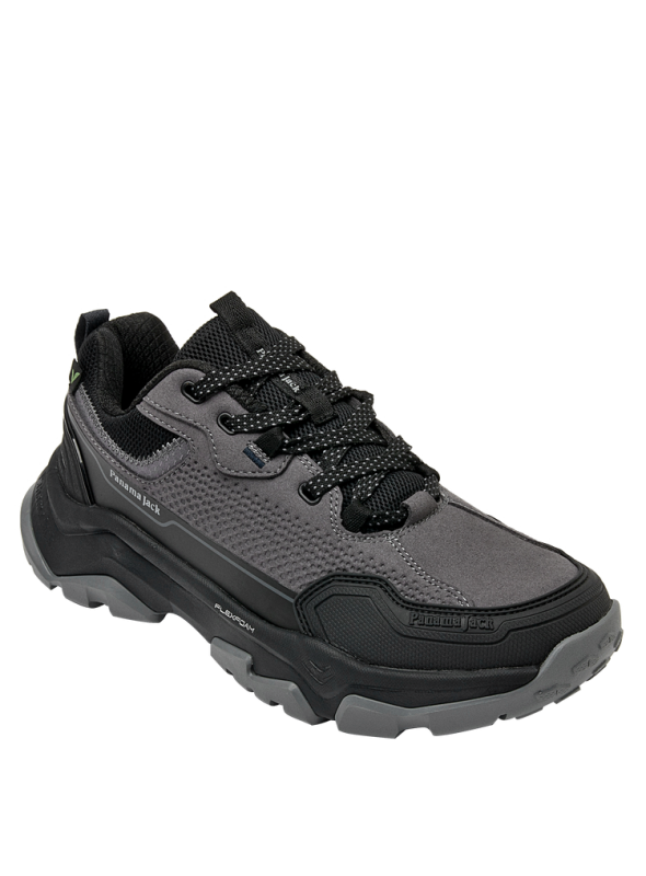 Zapatilla gris masculina con taco plano de 5 cm, suela de gran agarre, ideal para actividades al aire libre.