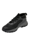 Zapatilla negra para hombre con forro de malla mesh, proporciona confort en cada paso.