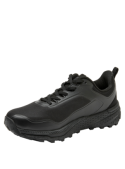 zapatilla de running negra para hombre con forro de malla mesh y punta redonda.