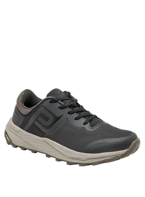 Calzado masculino gris con taco plano de 4 cm y suela de excelente agarre.