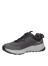 Zapatilla gris de hombre para running, ideal para combinar estilo y funcionalidad.