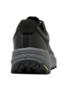 Calzado deportivo negro con altura de caña de 5 cm ideal para un estilo aventurero y funcional.
