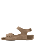 Sandalia taupe de cuero con diseño moderno y cómodo para el verano.