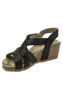 Sandalia de mujer en cuero negro, ideal para un look fresco y moderno en días cálidos.