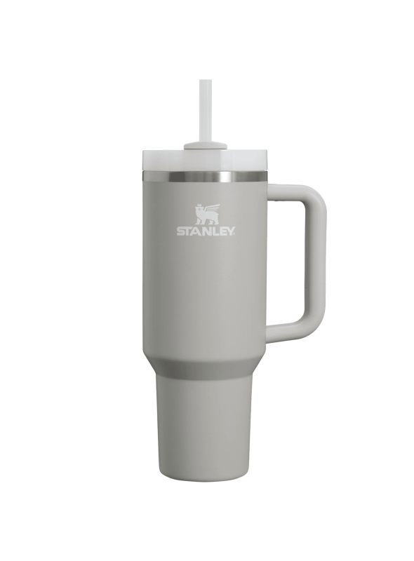 Vasos gris para niños, estilo outdoor, ideal para actividades al aire libre, acero inoxidable.