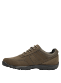 Calzado de cuero taupe para hombre, casual, con interior acolchado para mayor comodidad en uso prolongado.