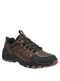 calzado outdoor marrón para hombre, interior acolchado para comodidad prolongada y detalles de costuras sólidas.