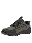 Zapatilla verde de hombre con interior acolchado y lengüeta diseñada para proporcionar un calce cómodo en exteriores.