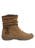 Botín de cuero camel para mujer, diseño casual con detalles decorativos, ideal para actividades al aire libre.