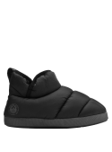 Pantufla negra de mujer, diseño moderno, material suave, ideal para estilo y comodidad en casa.