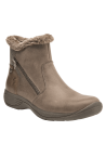 Botín de cuero café para mujer, diseño robusto con lengüeta alta que cubre el tobillo, ideal para invierno.