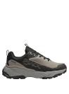 Zapatilla taupe de trail running para hombre, con suela gruesa y relieves para mejor agarre en terrenos variados.