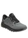 Zapatilla gris para hombre, estilo trail running, ideal para actividades al aire libre, con malla reforzada.