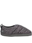 Pantufla de mujer, diseño acolchado y versátil, estampado animal print, cómoda para descanso.