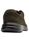 Zapato casual de hombre en cuero gamuzado moro, ideal para un look juvenil y vibrante.